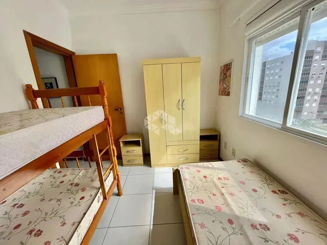 Imagem 3: Apartamento de 2 Dormitórios Sendo 1 Suíte Mobiliado com Box/Vaga de Garagem em Capão