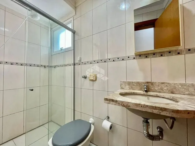 Imagem 9: Apartamento de 2 Dormitórios Sendo 1 Suíte Mobiliado com Box/Vaga de Garagem em Capão