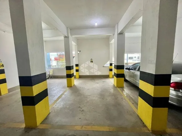 Imagem 4: Apartamento de 2 Dormitórios Sendo 1 Suíte Mobiliado com Box/Vaga de Garagem em Capão