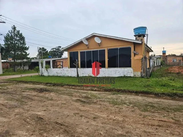 Imagem: Casa com 2 Dormitórios À Venda, 100 M²