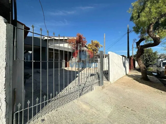 Imagem: Casa para Aluguel, 3 Quartos, 3 Vagas, Jardim