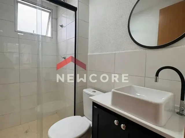 Imagem: O apartamento possui 2 Dormitórios, 1 Banheiro, 1 Vaga na