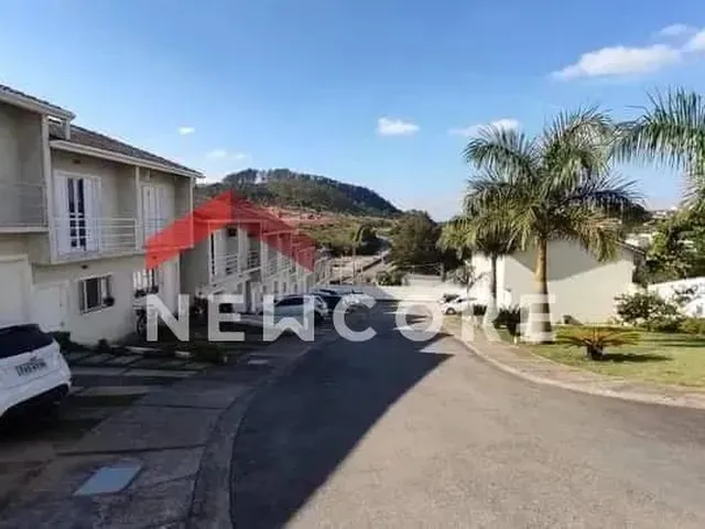 Imagem: Casa em Rua Albania - Outeiro de Passárgada