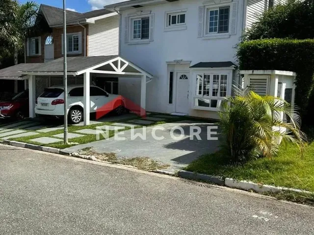 Imagem: Casa de Condomínio em Alameda Tangará