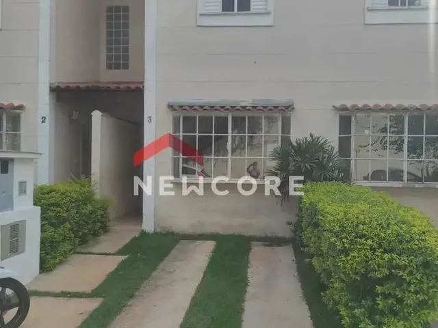 Imagem: Casa de Condomínio em Rua Miguel de Almeida