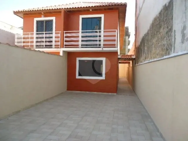 Imagem: Sobrado com 4 Quartos À Venda em Vila Rosália