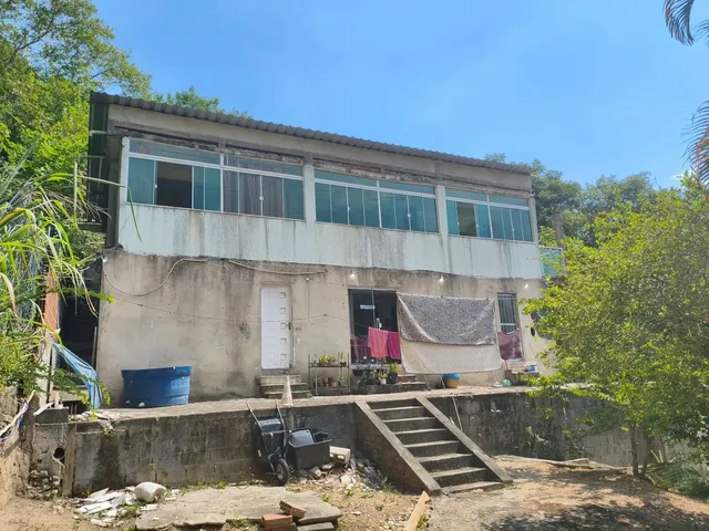 Imagem: Terreno de 671M² com 2 Casas Estrutura