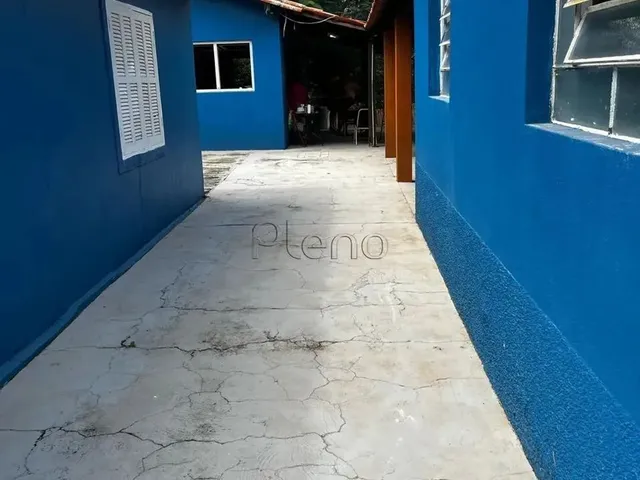 Imagem 2: Chácara À Venda em Campinas, Loteamento Chácaras Vale das Garças, com 4 Quartos, Com