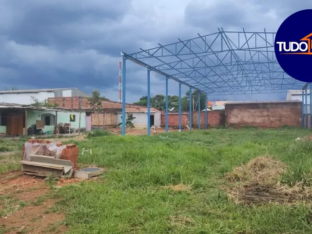 Imagem: 2 Dormitórios, 1 Banheiros, 1 Vaga na Garagem