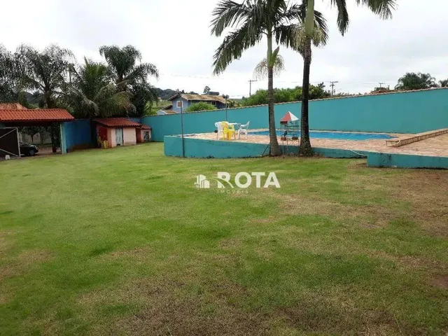 Imagem: Chácara com 2 Dormitórios Fundo para o