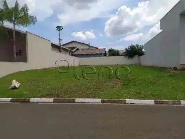 Imagem: O terreno possui 336m² de Área e está localizado em