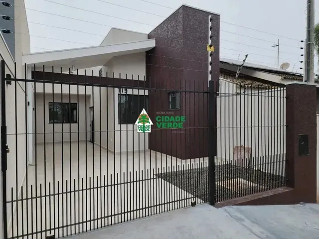 Imagem 2: Casa À Venda em Paiçandu, Jd. Montecristo, com 3 Quartos, com 75 M²