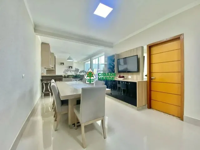 Imagem 9: Casa À Venda em Maringá, Jardim Paris, com 2 Quartos, com 182 M²