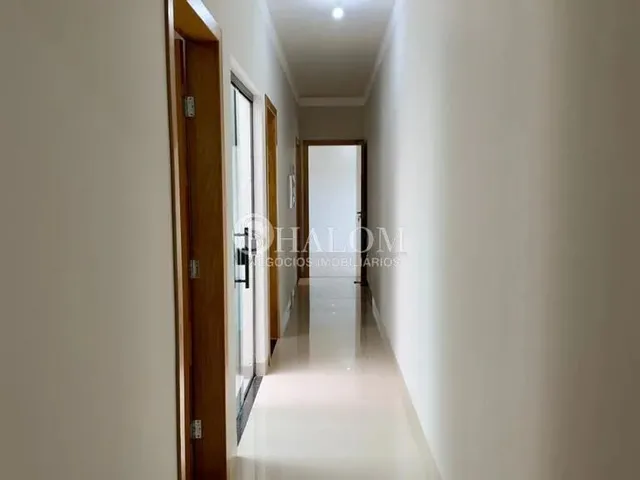 Imagem 11: Casa À Venda em Maringá, Jardim Alvorada, com 3 Quartos, com 150 M²