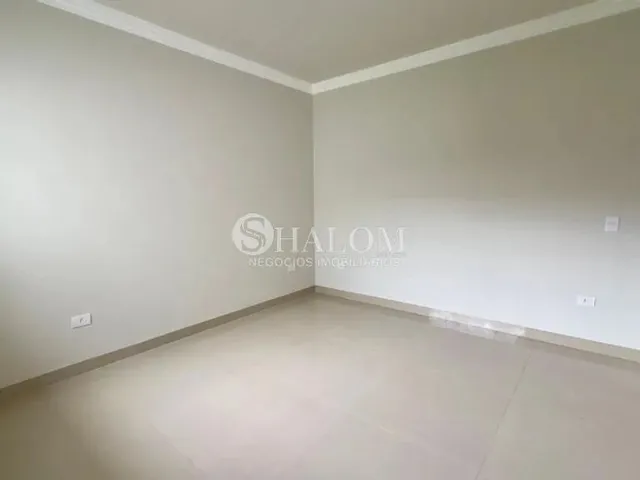 Imagem 8: Casa À Venda em Maringá, Jardim Alvorada, com 3 Quartos, com 150 M²