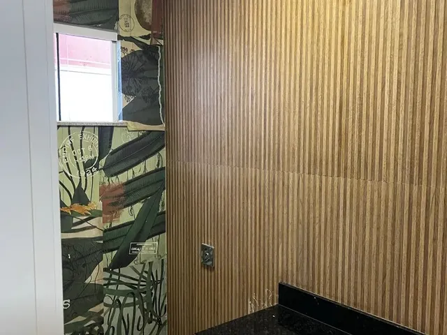 Imagem 16: Casa Moderna com Suíte + Hidromassagem + Área Gourmet - Avenida em Maringá?