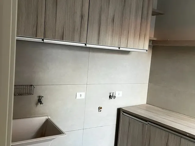 Imagem 2: Casa Moderna com Suíte + Hidromassagem + Área Gourmet - Avenida em Maringá?