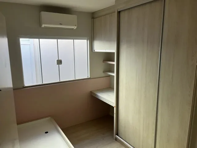Imagem 9: Casa Moderna com Suíte + Hidromassagem + Área Gourmet - Avenida em Maringá?
