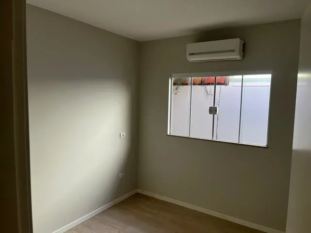 Imagem 10: Casa Moderna com Suíte + Hidromassagem + Área Gourmet - Avenida em Maringá?