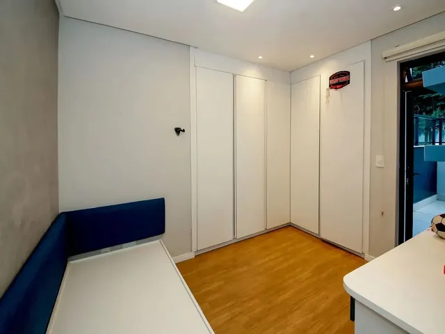 Imagem 8: 3 Quartos com Suíte, Área Externa e 3 Vagas no Centro para Locação