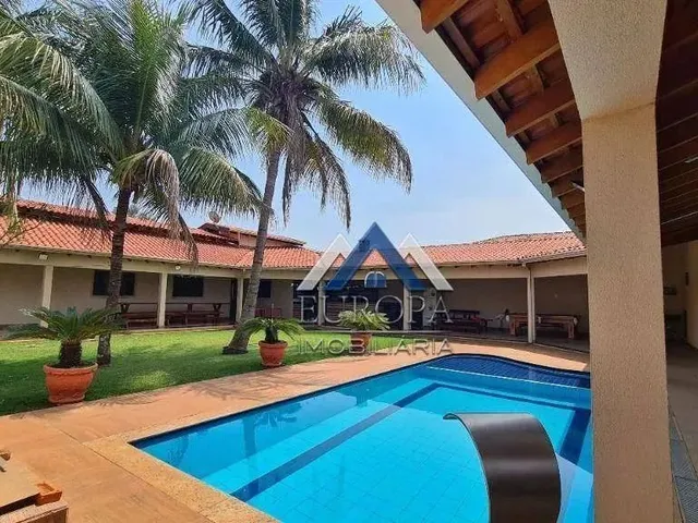 Imagem: Casa com 3 Dormitórios À Venda, 460 M²