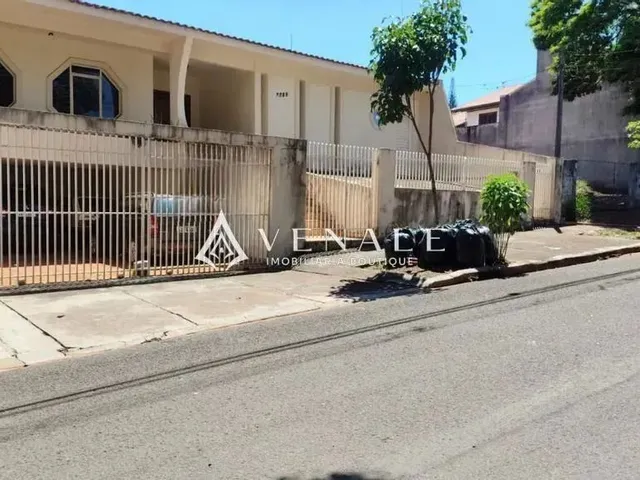 Imagem 1: Casa À Venda em Maringá, Zona 05, com 4 Suítes, com 328 M²