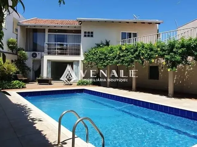 Imagem 7: Sobrado À Venda em Maringá, Zona 05, com 4 Quartos, com 420 M²