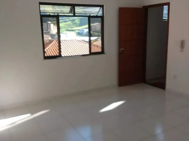 Imagem: O apartamento possui 2 Dormitórios, 1 Banheiro, 1 Vaga na