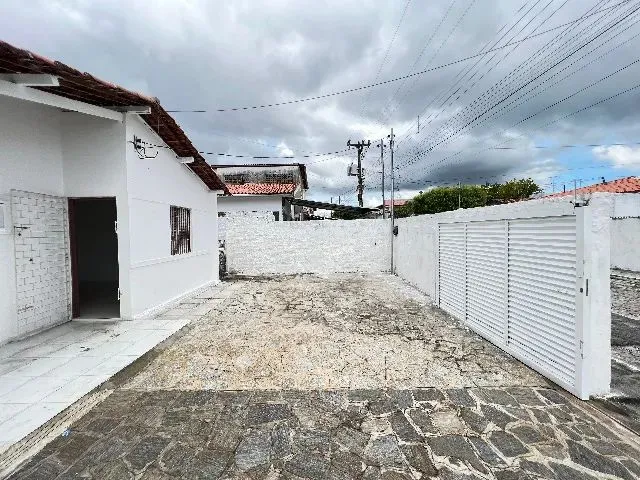 Imagem 11: Casa para Alugar com 02 Quartos no Bairro dos Ipês, em Excelente Localização