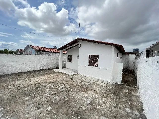Imagem 13: Casa para Alugar com 02 Quartos no Bairro dos Ipês, em Excelente Localização