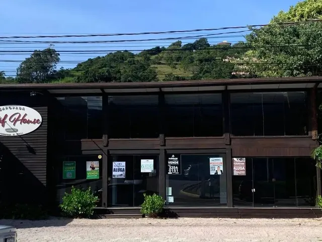 Imagem: Ampla Loja na Entrada da Garopaba / Sc