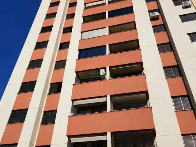 Imagem: O apartamento possui 3 Dormitórios, 1 Suíte, 3 Banheiros,