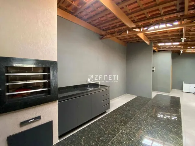 Imagem: Casa com 2 Dormitórios À Venda, 130 M²