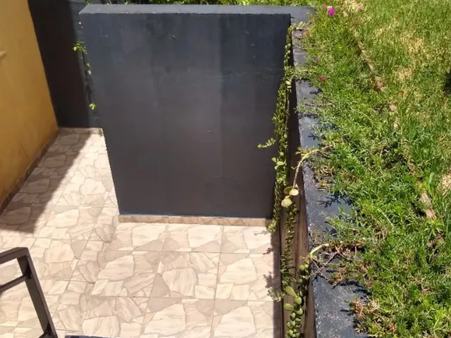 Imagem 2: Sobrado Geminado em Condominio Perto do Centro