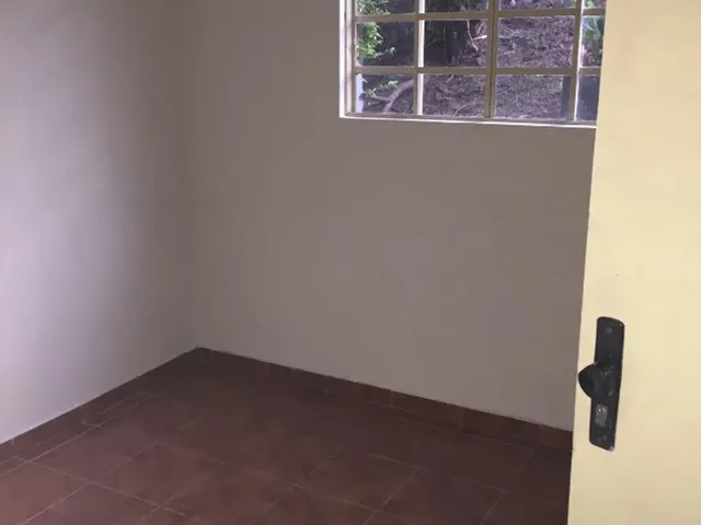 Imagem 12: Sobrado Geminado em Condominio Perto do Centro