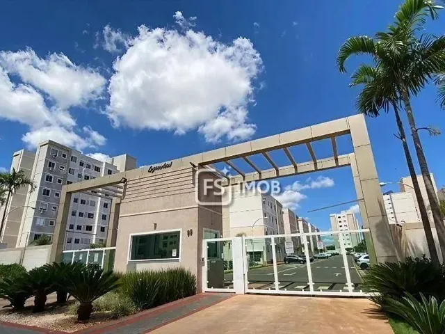 Imagem: Apartamento À Venda com 2 Quartos e Garagem