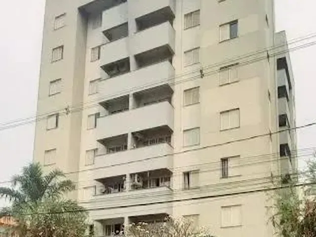 Imagem: À Venda Proximo a Av. 10 de Dezembro