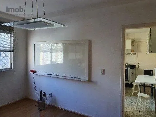 Imagem 4: Apartamento com 4 Dormitórios À Venda, 220 M² por R$ 800.000,00 - Centro - Londrina/Pr
