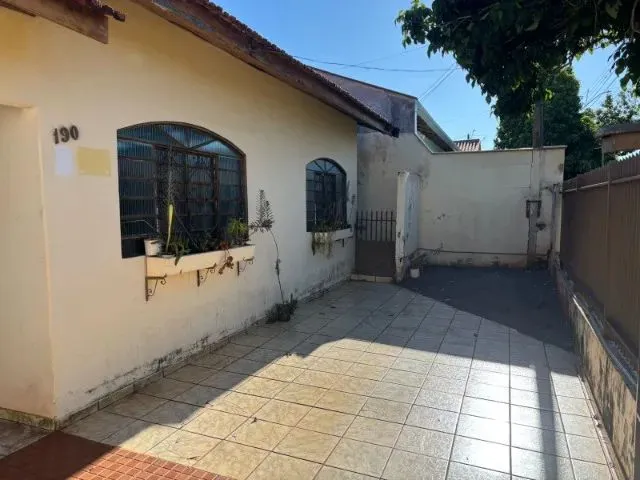 Imagem 16: Casa Térrea Ibiporã 3Q, 1B + Edícula C/ 1Q e 1B(Próx. Av. 19 Dezembro). 250M² De
