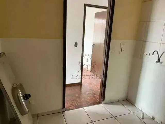 Imagem 3: Casa com 3 Dormitórios À Venda por R$ 240.000,00 - santa Rita 1 - Londrina/Pr
