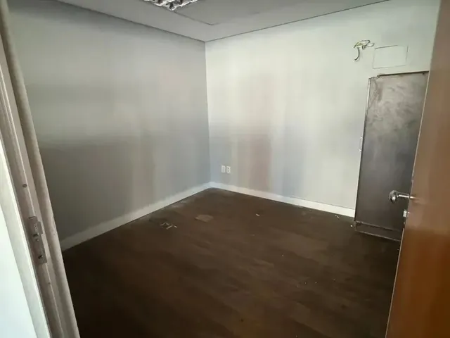 Imagem 5: Laje Comercial Galpão / depósito com 5 vagas na garagem