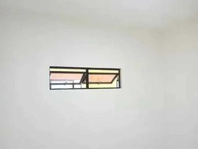 Imagem 14: Sala com 60M², 01 Banheiro, 01 Sala. Paralela a Av. Heráclito Graça, Bem Próximo Ao