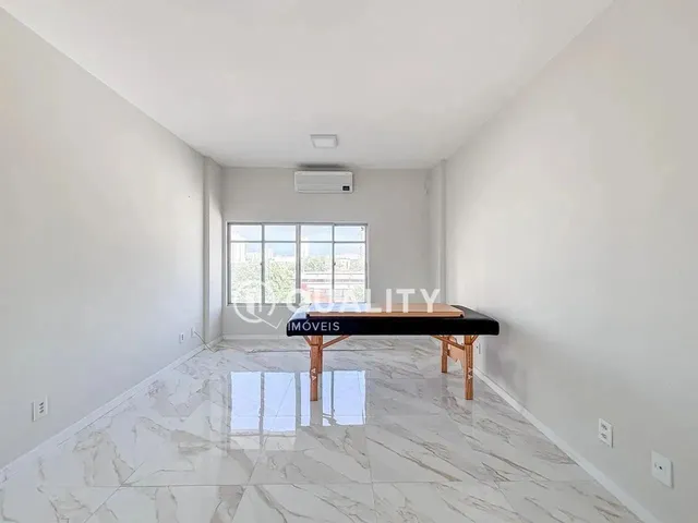 Imagem 2: Sala À Venda na Parquelândia com 27M², Centro Comercial Bezerra de Menezes