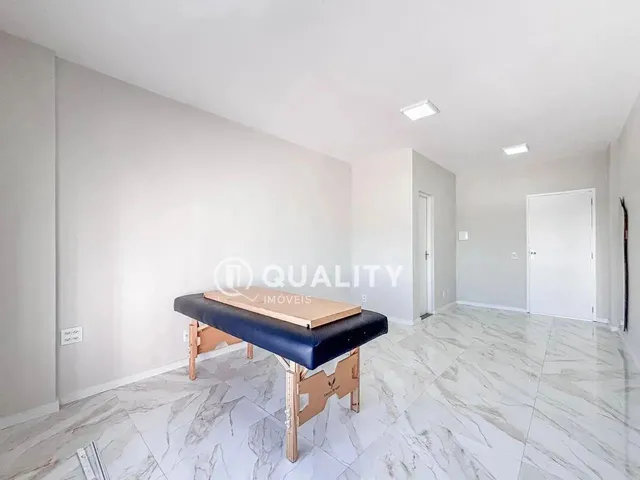 Imagem 5: Sala À Venda na Parquelândia com 27M², Centro Comercial Bezerra de Menezes