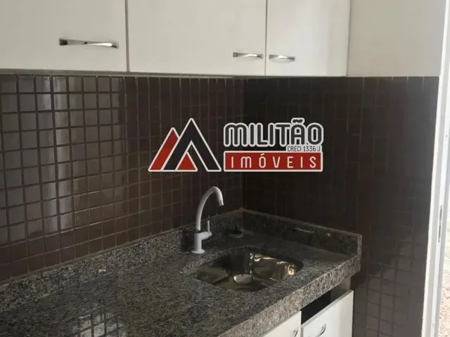 Imagem 14: Centro Comercial com 17 Salas À Venda