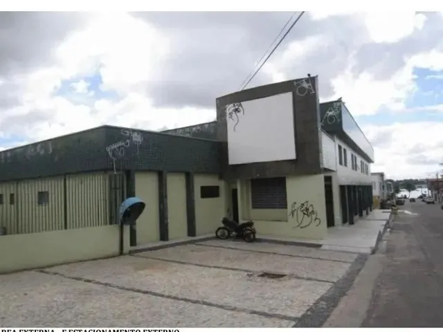 Imagem: Predio Comercial na Av Osorio de Paiva Parangaba