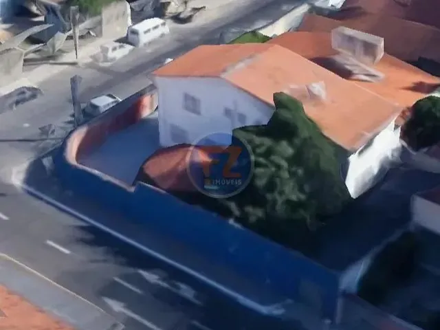 Imagem: Casa Comercial de Esquina em Corredor de