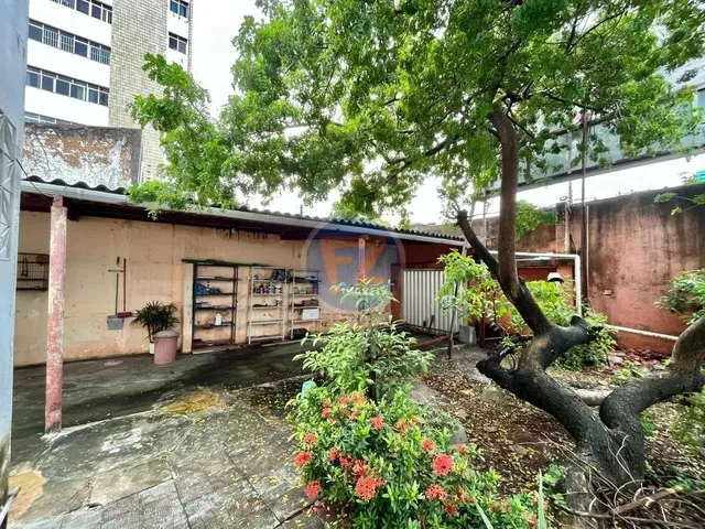 Imagem 5: Casa Comercial de Esquina em Corredor de Atividade