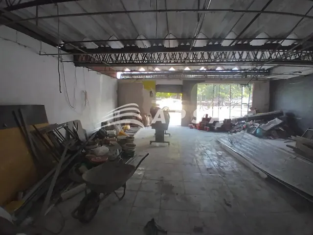 Imagem 3: Ótima Oportunidade de Negócio, Ponto Comercial com Banheiro, Copa, Quintal Prox. Ao