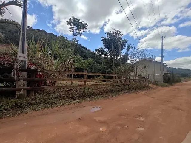 Imagem: Chácara com Acesso a Energia e Internet